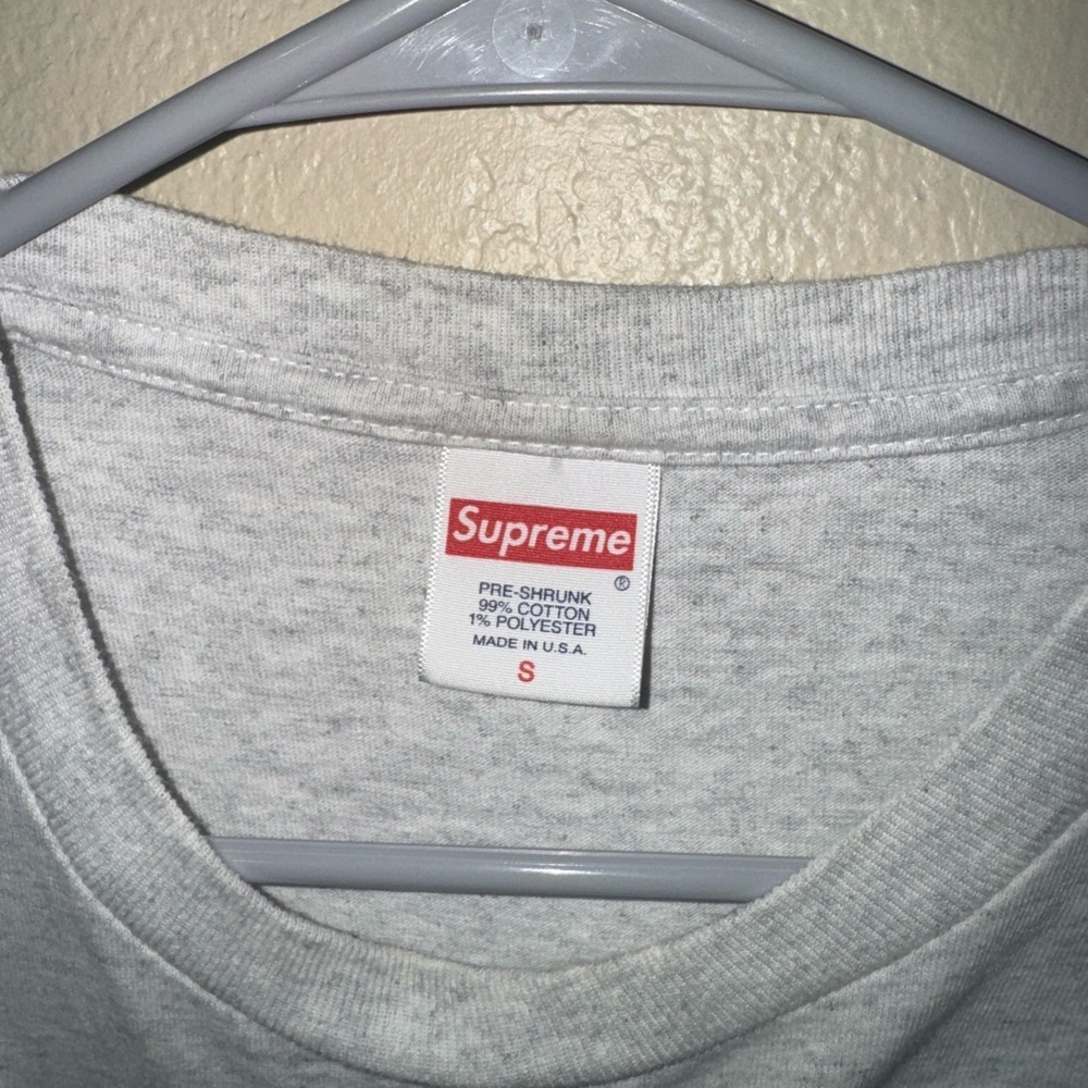 Supreme Gray T-Shirt - Picture 3 of 3